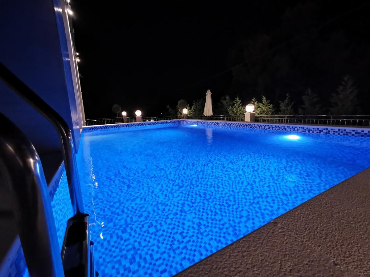 באר Hotel Montenino מראה חיצוני תמונה